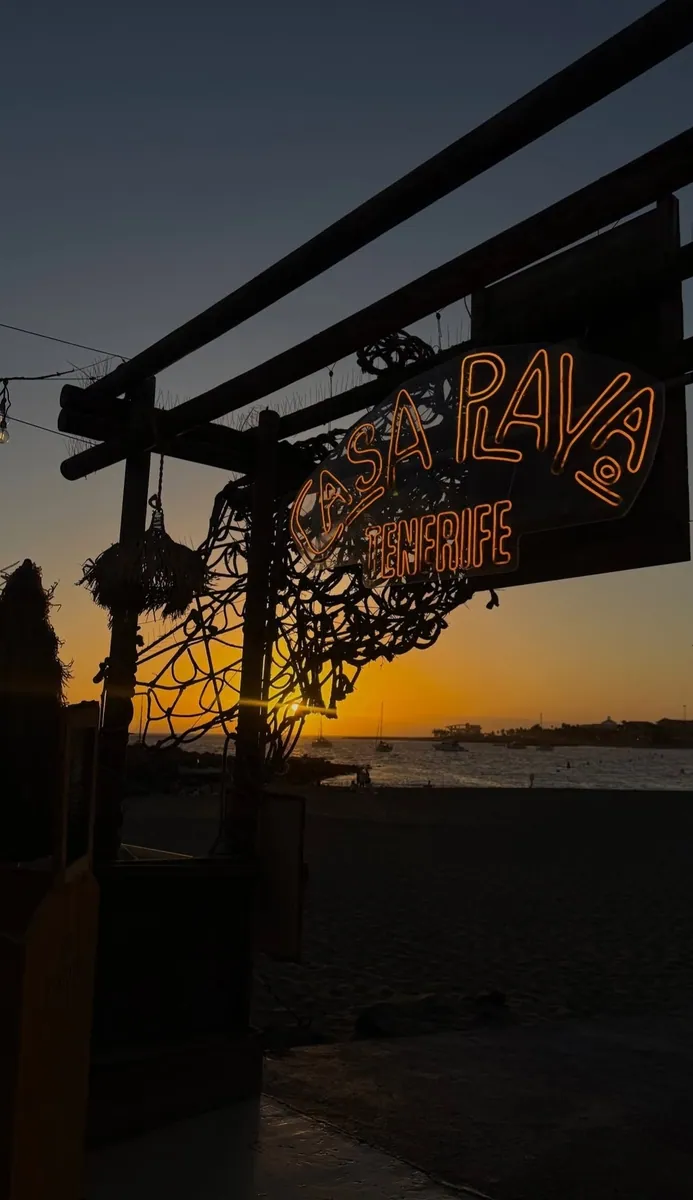 Atardecer sobre Casa Playa